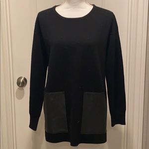 Black tunic sweater with leather pockets